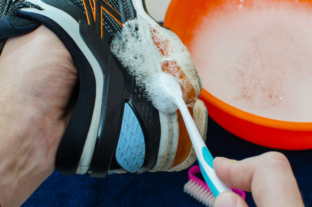 Неприятный запах обуви: как справиться с проблемой?