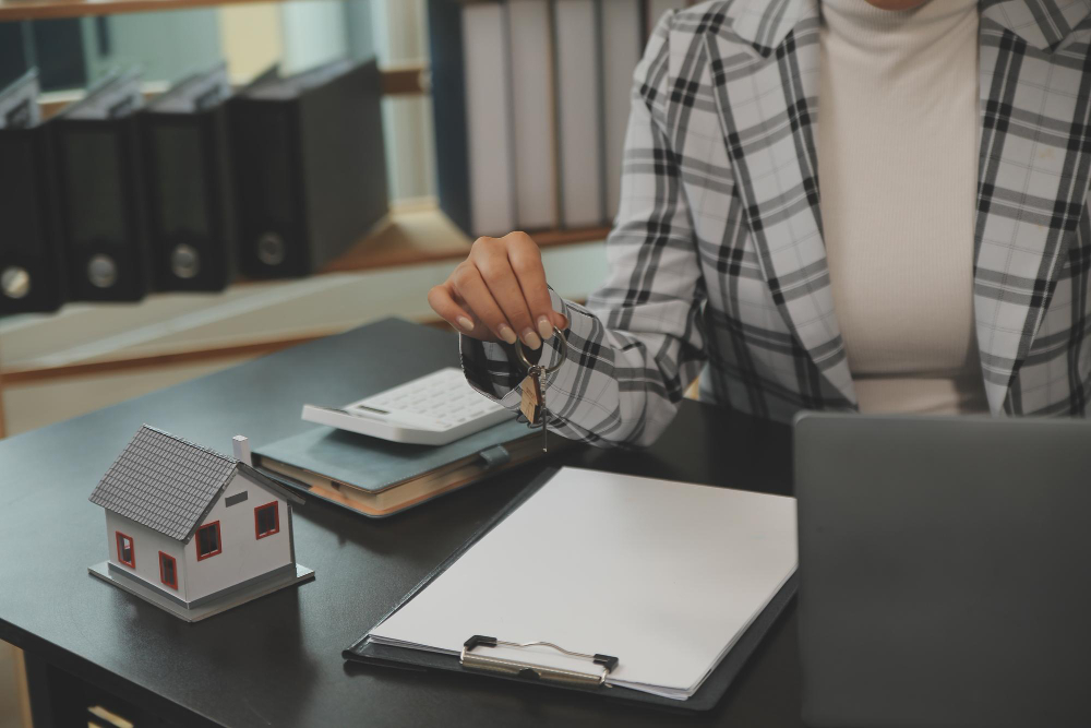 Как оформить дарственную на квартиру: сколько это стоит, нюансы в 2026 году