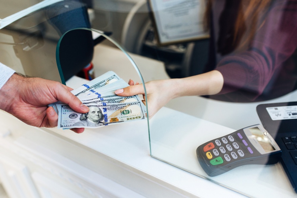 Статьи 198 и 199 УК РФ об обналичивании денежных средств