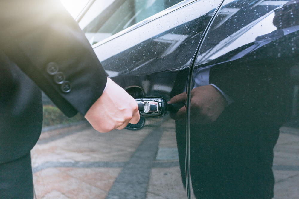 Проверить машину на арест судебных приставов по номеру и VIN